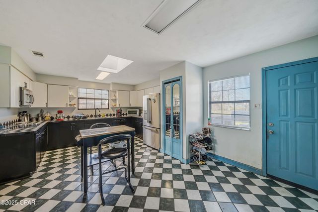 922 N East Avenue, Panama City, FL 32401