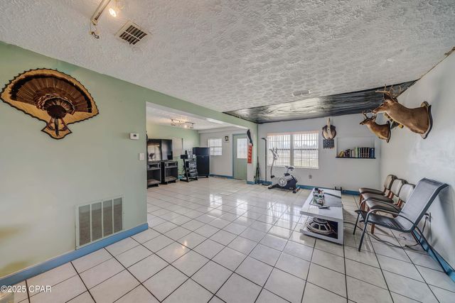 922 N East Avenue, Panama City, FL 32401