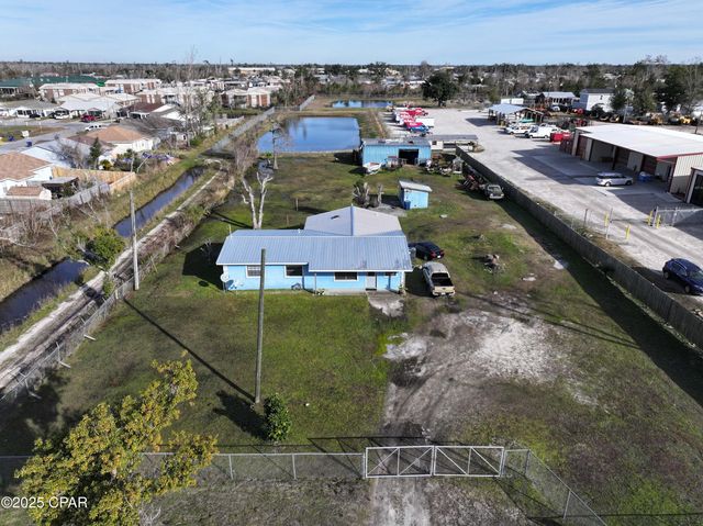 922 N East Avenue, Panama City, FL 32401