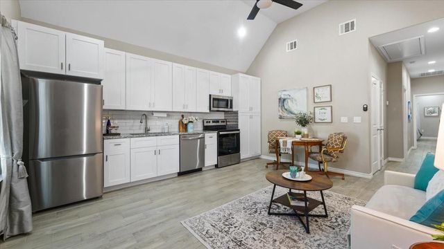 16829 W W Forrestal, Montgomery, TX 77316