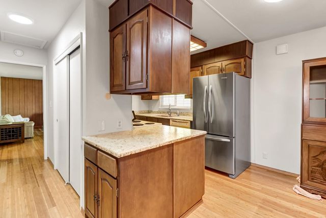 8944 New Dawn Dr, Sacramento, CA 95826