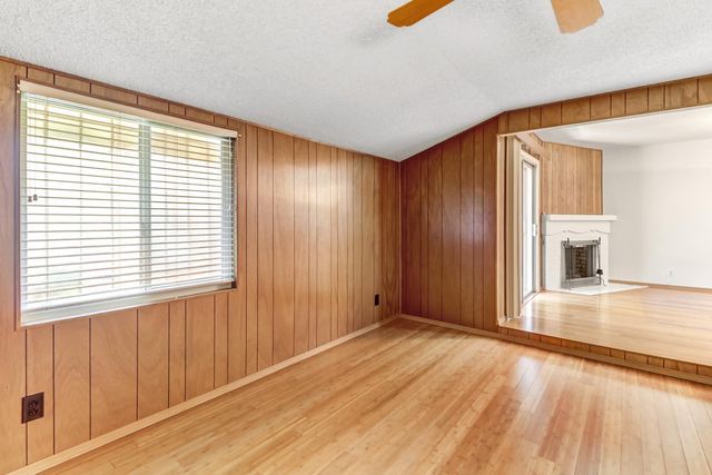 8944 New Dawn Dr, Sacramento, CA 95826