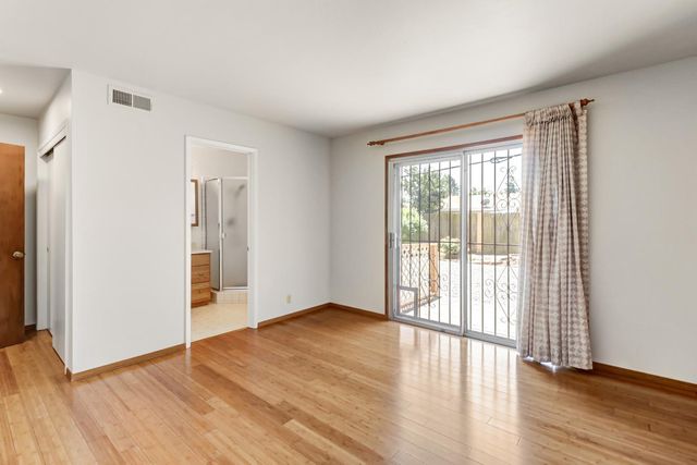 8944 New Dawn Dr, Sacramento, CA 95826