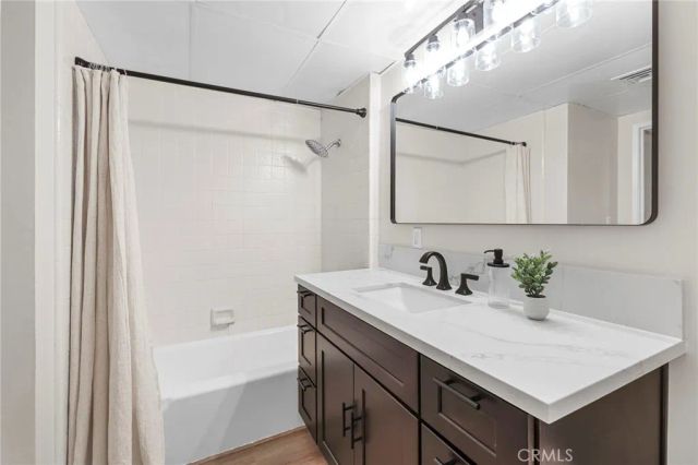 1323 N Spurgeon 2, Santa Ana, CA 92701