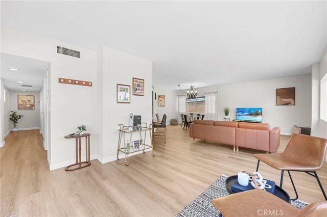 1323 N Spurgeon 2, Santa Ana, CA 92701