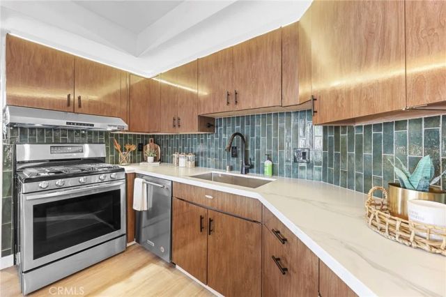 1323 N Spurgeon 2, Santa Ana, CA 92701
