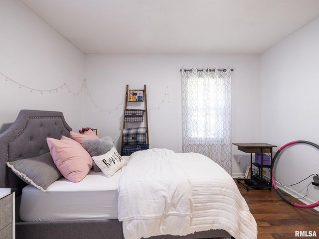 2206 GLENDALE Avenue, Pekin, IL 61554