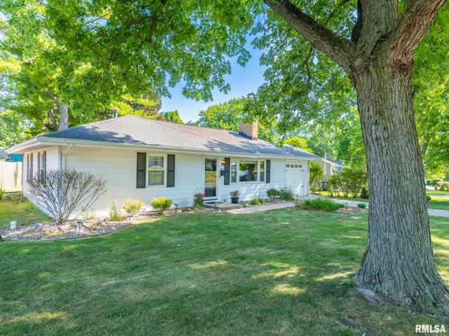 2206 GLENDALE Avenue, Pekin, IL 61554
