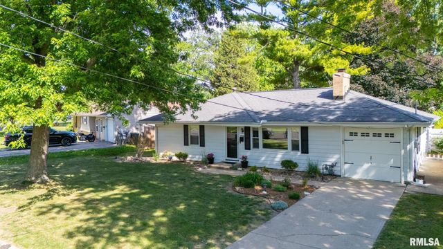 2206 GLENDALE Avenue, Pekin, IL 61554