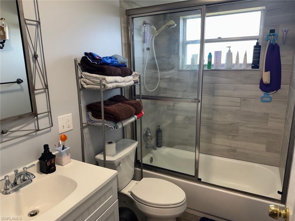 Image 35 of property listing at 1941 NE 14th ST, Cape Coral, FL 33909