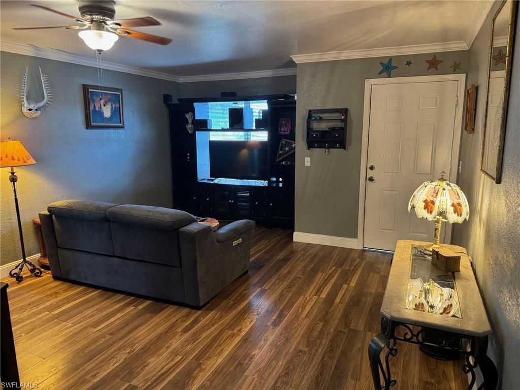 Image 5 of property listing at 1941 NE 14th ST, Cape Coral, FL 33909