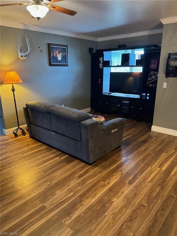 Image 7 of property listing at 1941 NE 14th ST, Cape Coral, FL 33909