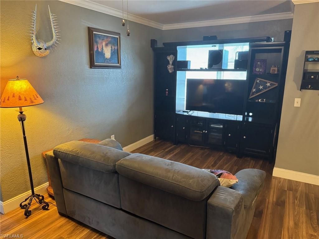 Image 8 of property listing at 1941 NE 14th ST, Cape Coral, FL 33909