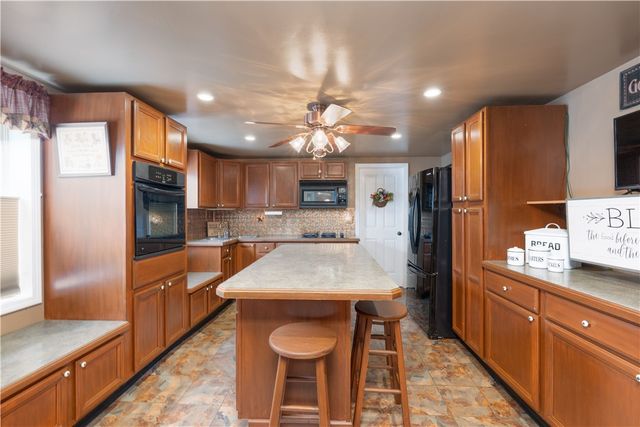 36 Chapel Street, Almond, NY 14804