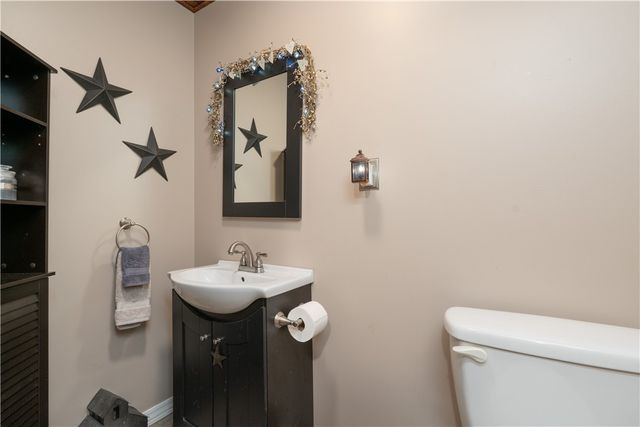 36 Chapel Street, Almond, NY 14804