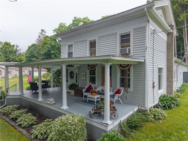 36 Chapel Street, Almond, NY 14804