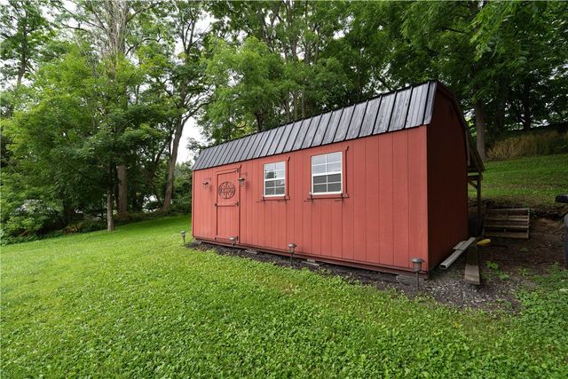 36 Chapel Street, Almond, NY 14804