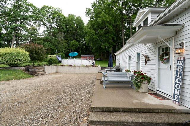 36 Chapel Street, Almond, NY 14804