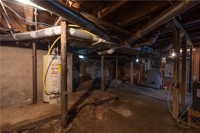 36 Chapel Street, Almond, NY 14804