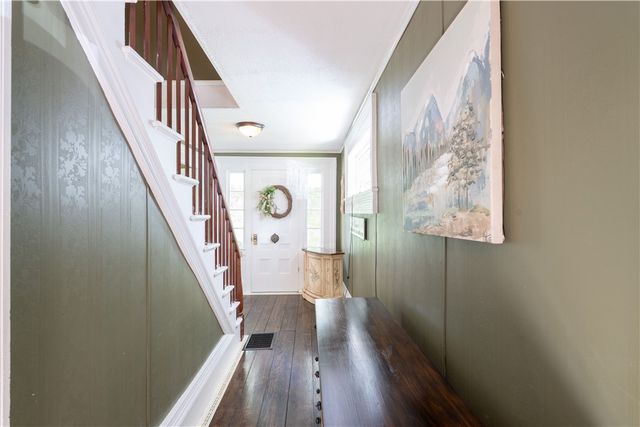 36 Chapel Street, Almond, NY 14804