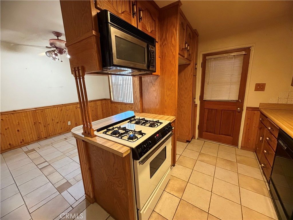 Image 10 of property listing at 650 Yucca Avenue, Barstow, CA 92311