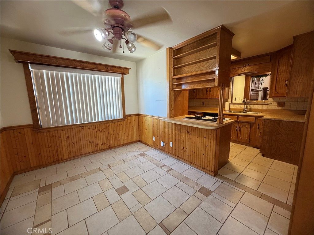 Image 14 of property listing at 650 Yucca Avenue, Barstow, CA 92311