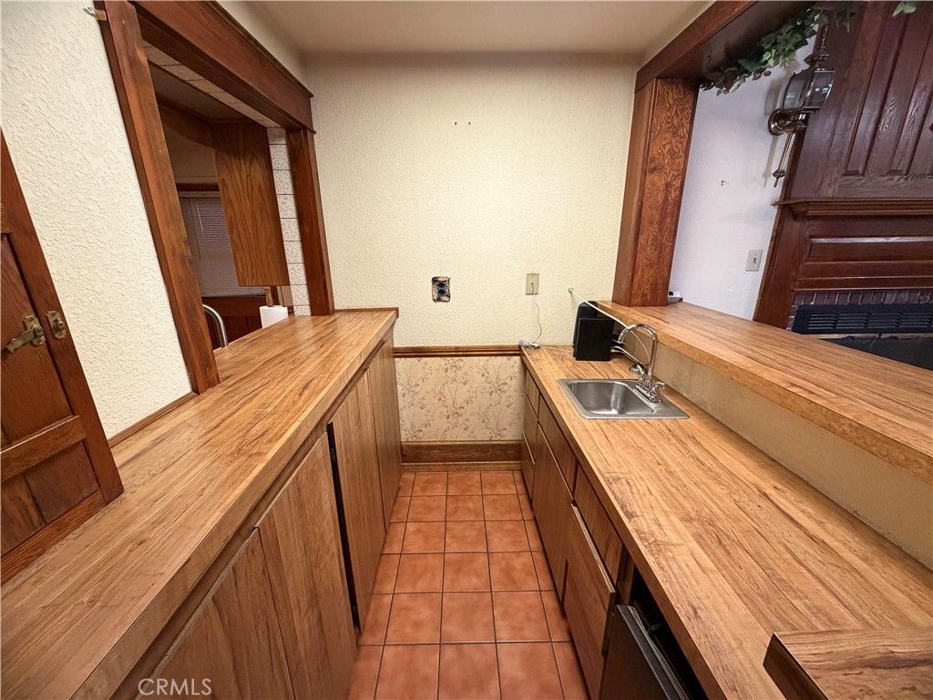 Image 17 of property listing at 650 Yucca Avenue, Barstow, CA 92311