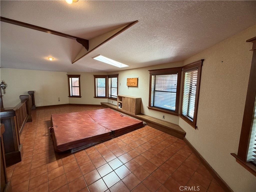 Image 21 of property listing at 650 Yucca Avenue, Barstow, CA 92311