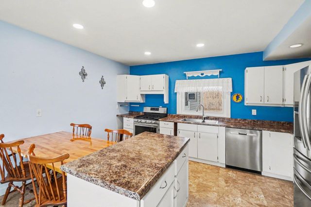 158 N 72nd Avenue, Hart, MI 49420