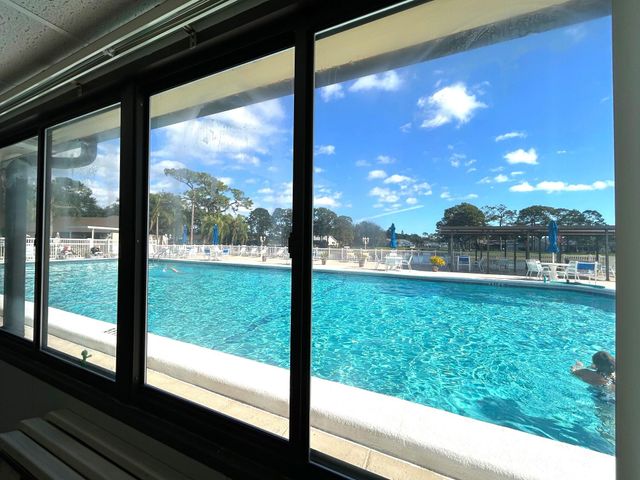 435 Pine Glen Lane B-2, Greenacres, FL 33463