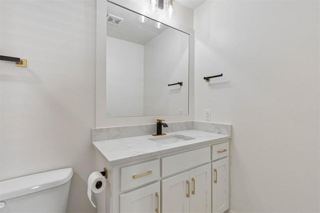 525 NW 27th Street, Oklahoma City, OK 73103