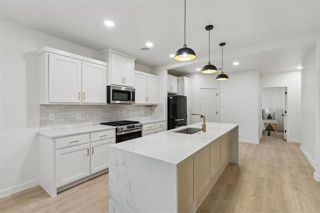 525 NW 27th Street, Oklahoma City, OK 73103