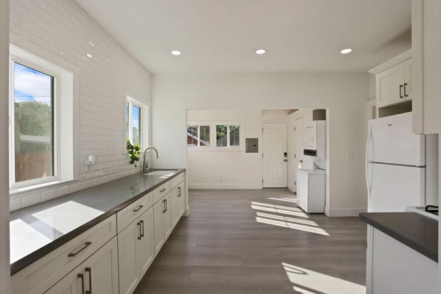 140 E Sonoma Ave, Stockton, CA 95204