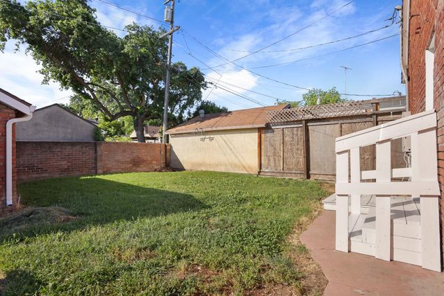 140 E Sonoma Ave, Stockton, CA 95204