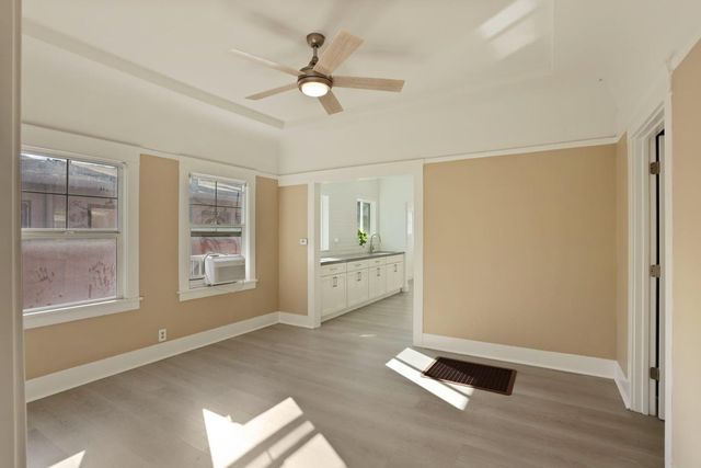 140 E Sonoma Ave, Stockton, CA 95204