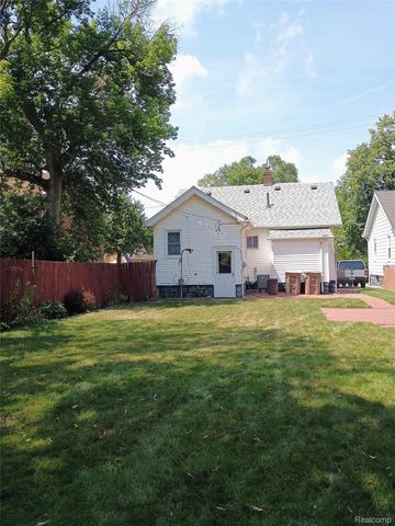 23 Spokane Drive, Pontiac, MI 48341