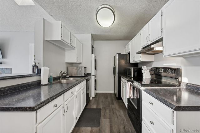 10233 W 80th Drive B, Arvada, CO 80005