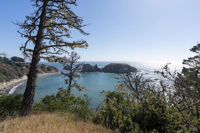 30101 S Hwy 1, Gualala, CA 95445