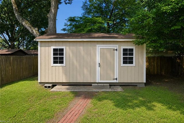 1210 Santeetlah AVE, Chesapeake, VA 23325