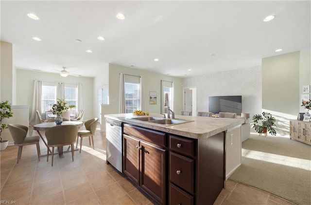 1814 Lotz RD, Hampton, VA 23666