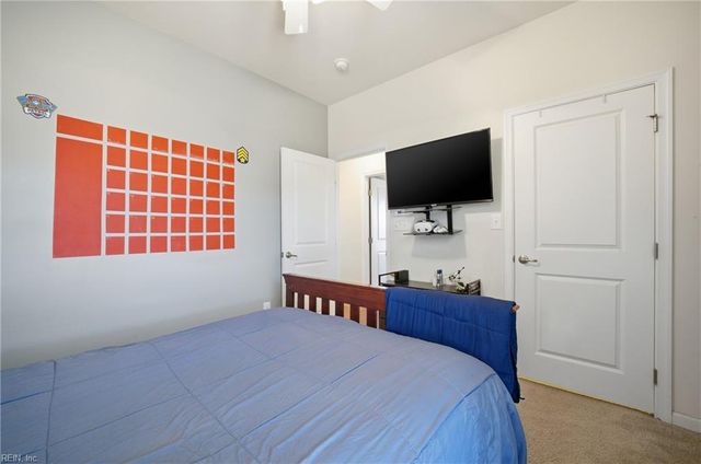 1814 Lotz RD, Hampton, VA 23666