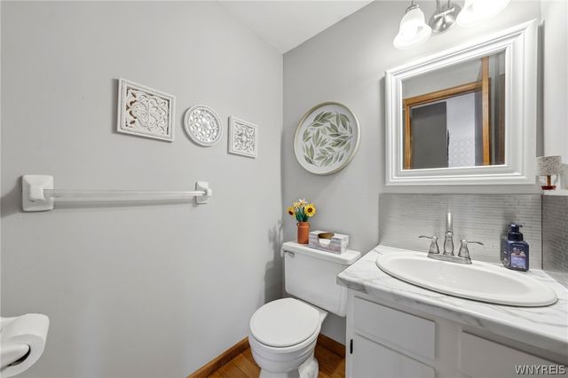 240 Wimbledon Court, West Seneca, NY 14224