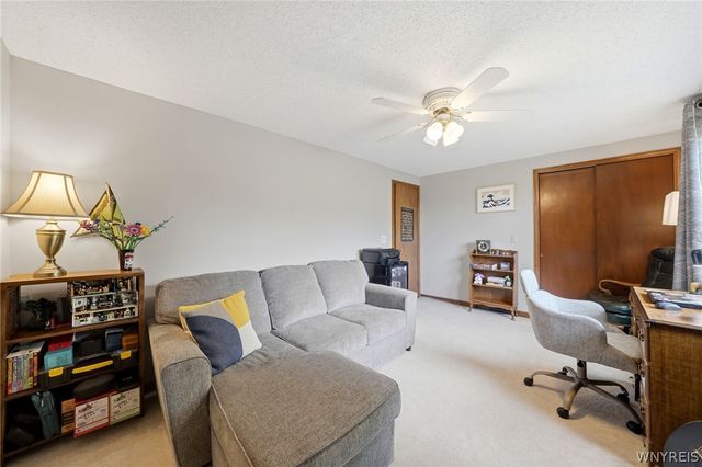 240 Wimbledon Court, West Seneca, NY 14224
