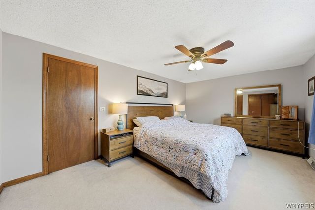 240 Wimbledon Court, West Seneca, NY 14224