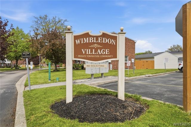 240 Wimbledon Court, West Seneca, NY 14224
