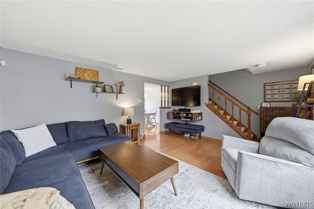 240 Wimbledon Court, West Seneca, NY 14224