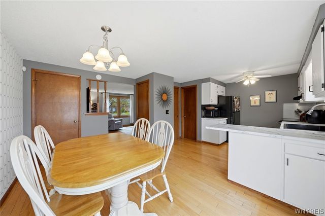 240 Wimbledon Court, West Seneca, NY 14224