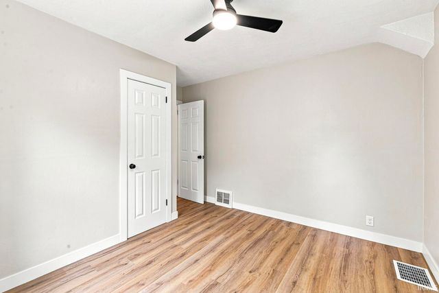 1216 Longfellow Avenue, South Bend, IN 46615