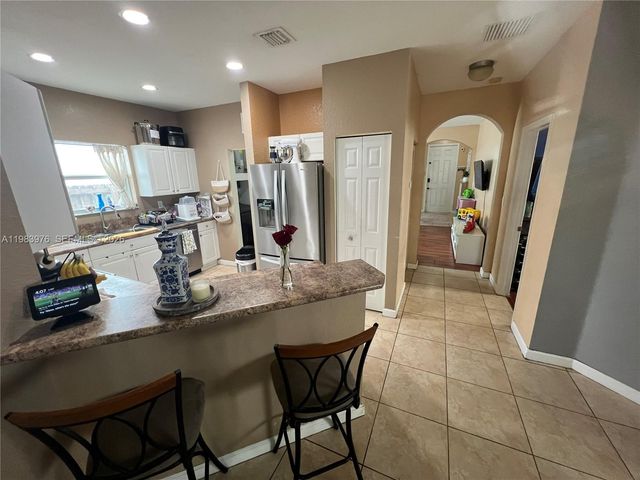 195 NE 36th Ter, Homestead, FL 33033