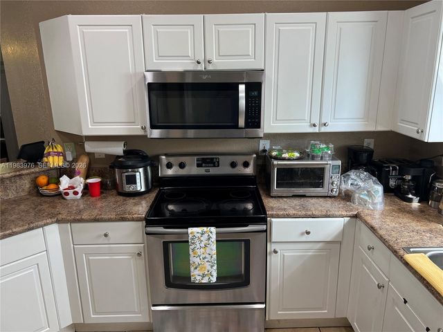 195 NE 36th Ter, Homestead, FL 33033